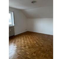 Frisch renovierte Dachgeschosswohnung ca. 45m2 - Buxheim