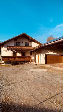 Foto - Freistehendes Einfamilienhaus - 1.250,00&nbsp;EUR Kaltmiete, ca.&nbsp; 160,00&nbsp;m&sup2;