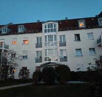 Gepflegte 2-Zimmer-Wohnung mit EBK, Balkon u. Stellplatz - Freising Ast