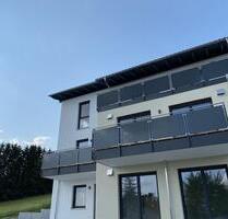 Moderne Wohnung mit zwei Zimmern und Balkon - Büchlberg