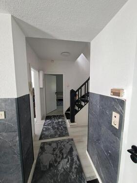 Foto - 7 Zimmer Etagenwohnung in Helsa