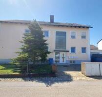 ruhige 2 Zimmer DG-Wohnung in Straubing