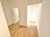 Foto - Frisch renovierte 4 Zimmerwohnung mit Balkon