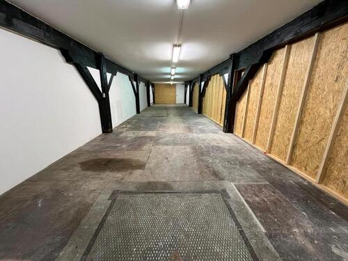 Foto - ca. 95 m² großes Lager - hochparterre, ab November zu vermieten