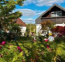 Einfamilienhaus mit Einliegerwohnung - Reutlingen Sondelfingen