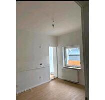 3-Zimmer-Wohnung mit separater Wohneinheit und Balkon - Langerwehe