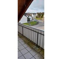 3 verschieden grosse Zimmer Wohnung Küche Balkon Bad Voratsraum - Oberstadion