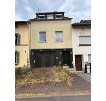Haus zu verkaufen - 89.000,00&nbsp;EUR Kaufpreis, ca.&nbsp; 200,00&nbsp;m&sup2; in Rehlingen-Siersburg (PLZ: 66780)