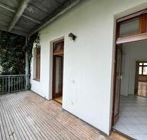 gemütliche 3- Raumwohnung mit Balkon und Stellplatz (möglich) im Görlitzer Zentrum !
