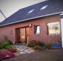 Helle zentral ruhig gelegene 4 Zimmer Wohnung - Blomberg