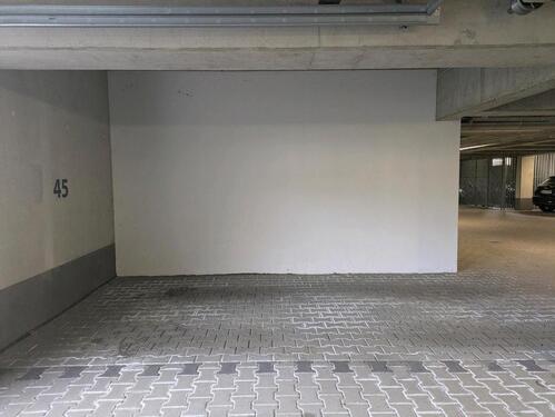 Foto - Tiefgaragenstellplatz - 70,00&nbsp;EUR Miete,