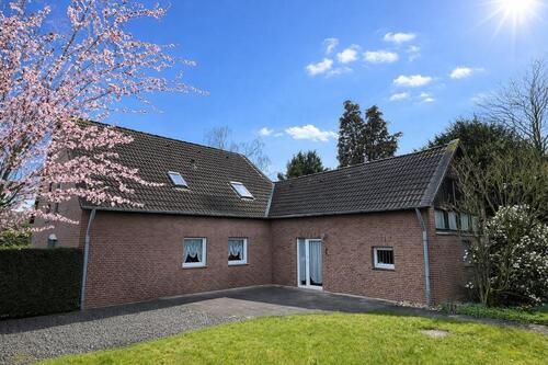 Foto - 8 Zimmer Mehrfamilienhaus, Wohnhaus zur Miete in Viersen