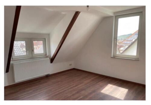 Foto - Helle,gemütliche 2Zi.-Dachgeschosswohnung - Nähe Klinikum ab 1.5