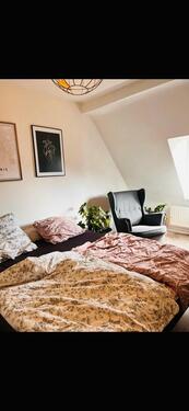 Foto - Hoch oben über DÜS - stilvolle 2-Zi.-DG-Whg. in zentraler Lage