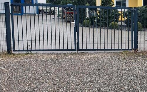 Foto - Garage, Freifläche Lagerplatz für Gewerbe, Stellplatz, Carport