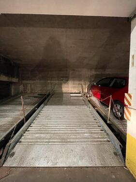 Foto - PKW-Stellplatz, Danziger Platz, Ludwigshafen Mitte