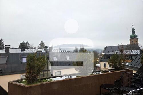 Foto - Oberste Wohnung mit Dachterrasse!