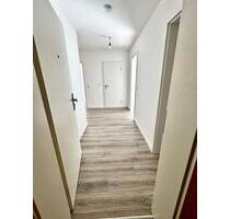 Souterrainwohnung 2-Zimmer-Wohnung mit Balkon - Braunschweig Östliches Ringgebiet Souterrainwohnung 2-Zimmer-Wohnung mit Balkon - Braunschweig Östliches Ringgebiet