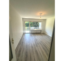 Renovierte 2-Zimmer-EG-Wohnung mit Balkon! - Essen Stadtbezirk IV