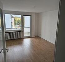 Teilsanierte & helle 3-Zimmerwohnung, im 3.OG Links. - Braunschweig Wabe-Schunter-Beberbach