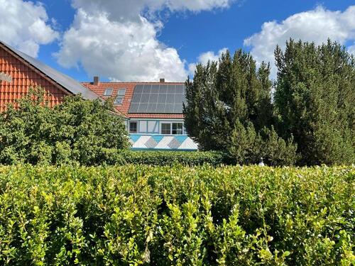 Foto - Charmantes Zweifamilienhaus mit großem Grundstück und Bauland