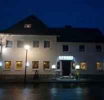 Gewerbeimmobilie mit Wohneinheit und Nebengebäude - Arnsberg Holzen