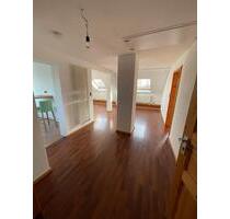 Wohnung 62 m2 im Dachgeschoss - 520,00&nbsp;EUR Kaltmiete, ca.&nbsp; 62,00&nbsp;m&sup2; in Radevormwald (PLZ: 42477)