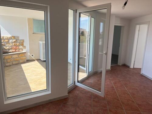 Foto - Helle, neu renovierte Wohnung mit schöner Dachterrasse