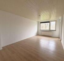 Renovierte 2 Zimmer Wohnung mit Balkon - Jobcenter ab 2 Personen möglich - Essen Stadtbezirk IV