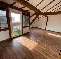 Großzügige 4 Zimmer DG-Wohnung mit EBK und Balkon - Bad Hersfeld