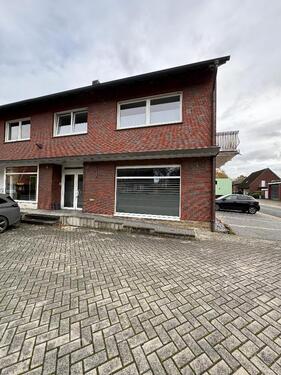 Foto - Ladenlokal mit Schaufensterfront an der Hauptstraße in Hörstel-Dreierwalde