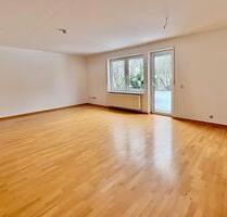 Ortsrandlage ROSDORF: 3 Zimmerwohnung mit Terrasse & Garten