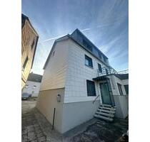 Kernsanierte Erdgeschoss Wohnung in ruhiger Wohnlage - Sankt Ingbert