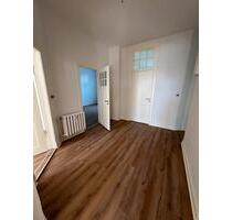 Lichtdurchflutete 4 Zi- Wohnung mit Balkon im Schweriner Viertel - Güstrow