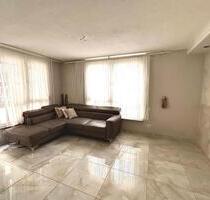 Stuttgart-Zuffenhausen - 2 Zimmer Wohnung