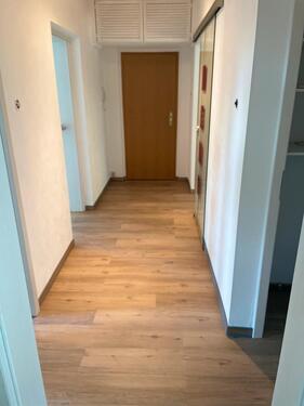 Foto - Renovierte 3 Raum Wohnung - 435,00&nbsp;EUR Kaltmiete, ca.&nbsp; 64,00&nbsp;m&sup2;