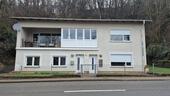 Foto - Provisionsfreies, renoviertes Dreifamilienhaus