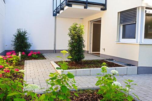 Foto - Barrierefreie Wohnung mit Luxusküche, Terrasse und Wallbox