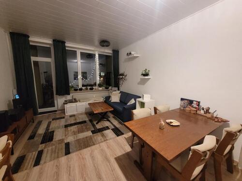 Foto - Mietwohnung: Sonnige 2,5-Zimmer mit Balkon am Exerzierplatz