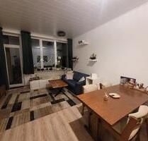 Mietwohnung: Sonnige 2,5-Zimmer mit Balkon am Exerzierplatz - Kiel