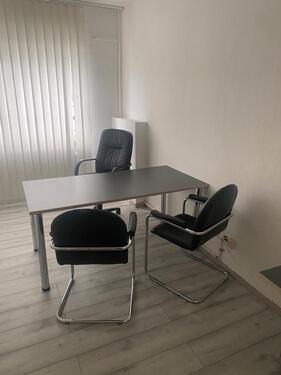 Foto - Büro zu vermieten - 450,00&nbsp;EUR Kaltmiete,