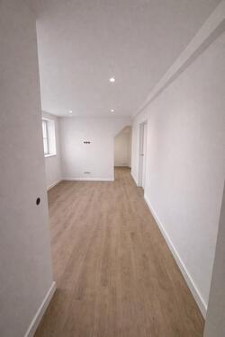 Foto - 2 Zimmer Dachgeschoßwohnung zur Miete in Ahnatal