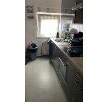 Vier Zimmer Wohnung ab 01.12 - 950,00&nbsp;EUR Kaltmiete, ca.&nbsp; 80,00&nbsp;m&sup2; in Bonn (PLZ: 53117) Auerberg