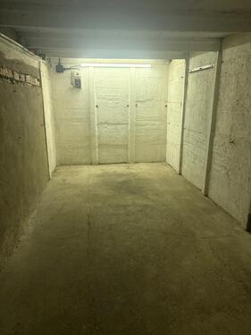 Foto - Gepflegte Garage in Halle-Neustadt zu vermieten