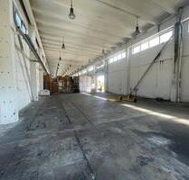 Hallenstellplatz in trockener Lagerhalle in Bad Schmiedeberg