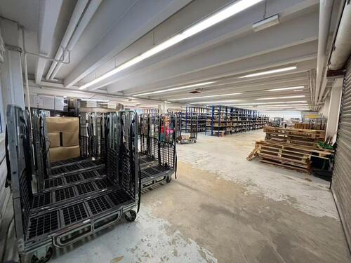 Foto - Lagerhalle Gewerbehalle ca. 1.000 m² mit Büro, Rampe