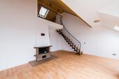 Foto - Exklusive 2,5-Zimmer-Dachgeschossw. mit Balkon Kamin