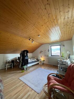 Foto - WG Zimmer ab 01.06.2026 - 300,00&nbsp;EUR Kaltmiete, ca.&nbsp; 90,00&nbsp;m&sup2;