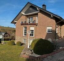 Helle und großzügige 3-Zimmer Dachgeschosswohnung mit Balkon - Bad Münstereifel