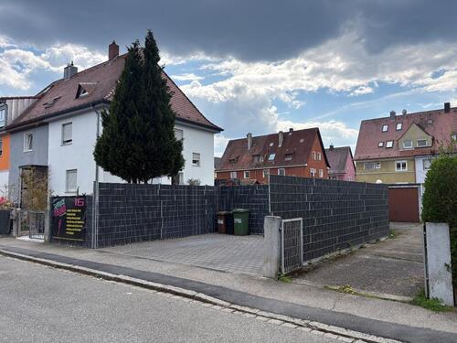 Foto - „Komplett modernisiertes Einfamilienhaus mit Sauna, Garten, Pool